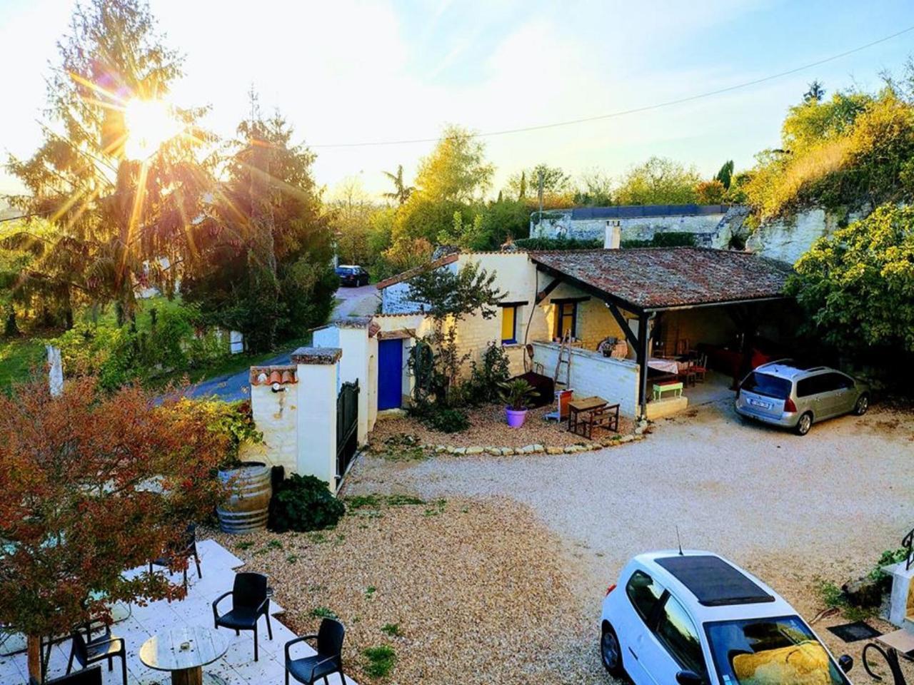 Manoir Le Cristal " Les Entrees Du Futuroscope A Petit Prix Bed & Breakfast Beaumont  Dış mekan fotoğraf