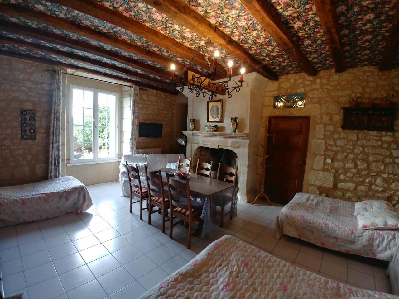 Manoir Le Cristal " Les Entrees Du Futuroscope A Petit Prix Bed & Breakfast Beaumont  Dış mekan fotoğraf