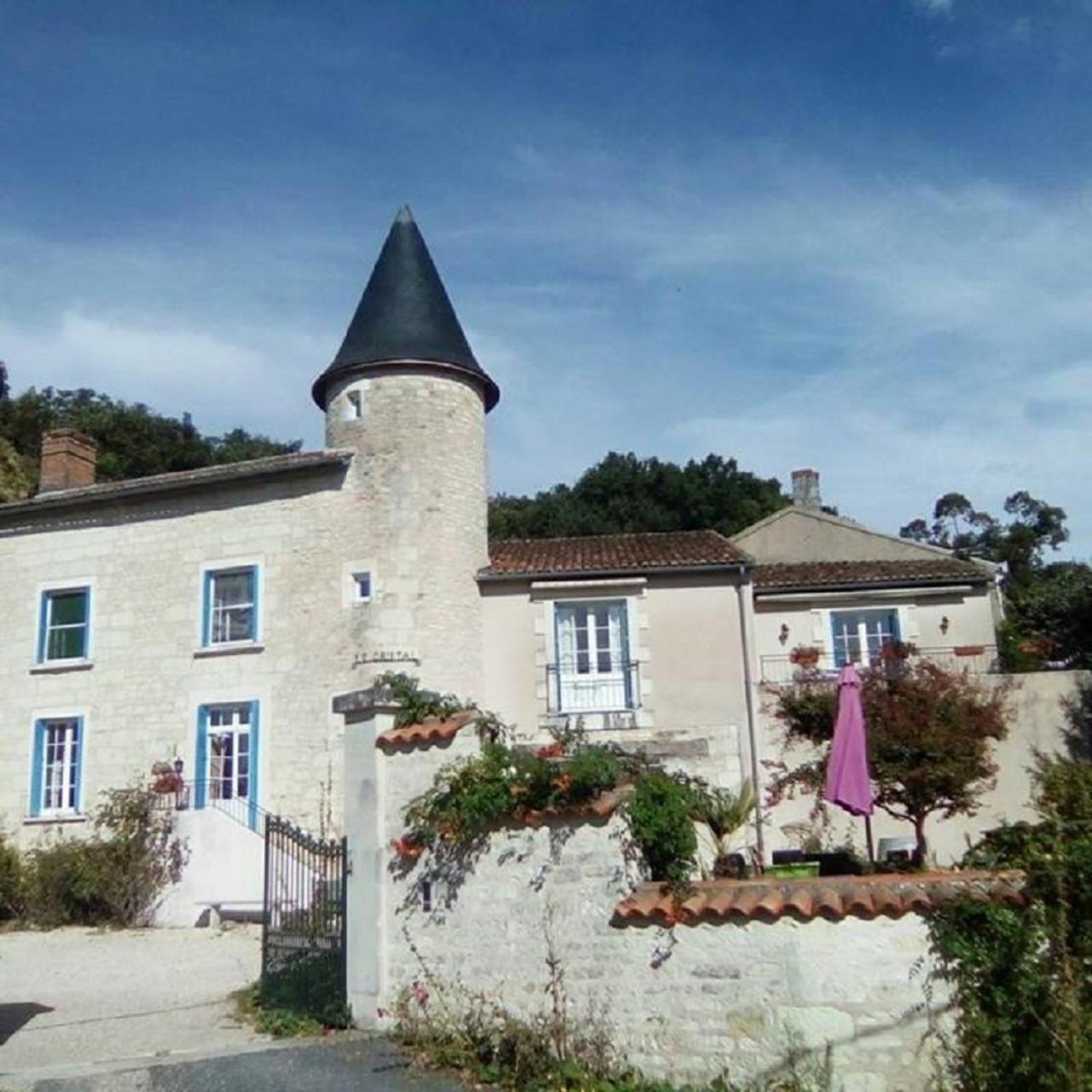 Manoir Le Cristal " Les Entrees Du Futuroscope A Petit Prix Bed & Breakfast Beaumont  Dış mekan fotoğraf